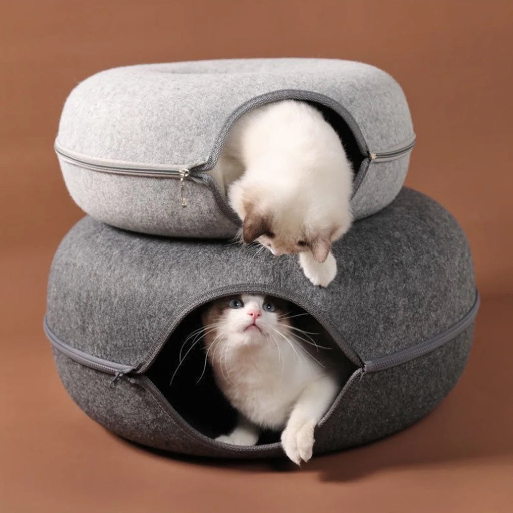 2-in-1 Donut Cat Bed & Tunnel – Cozy Felt Hideaway and Interactive Play Bed